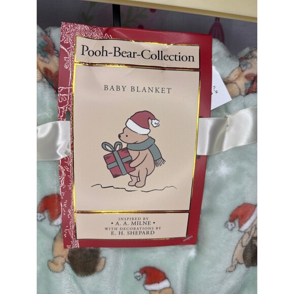 Winnie the Pooh Christmas Baby Blanket - Picture 2 of 4